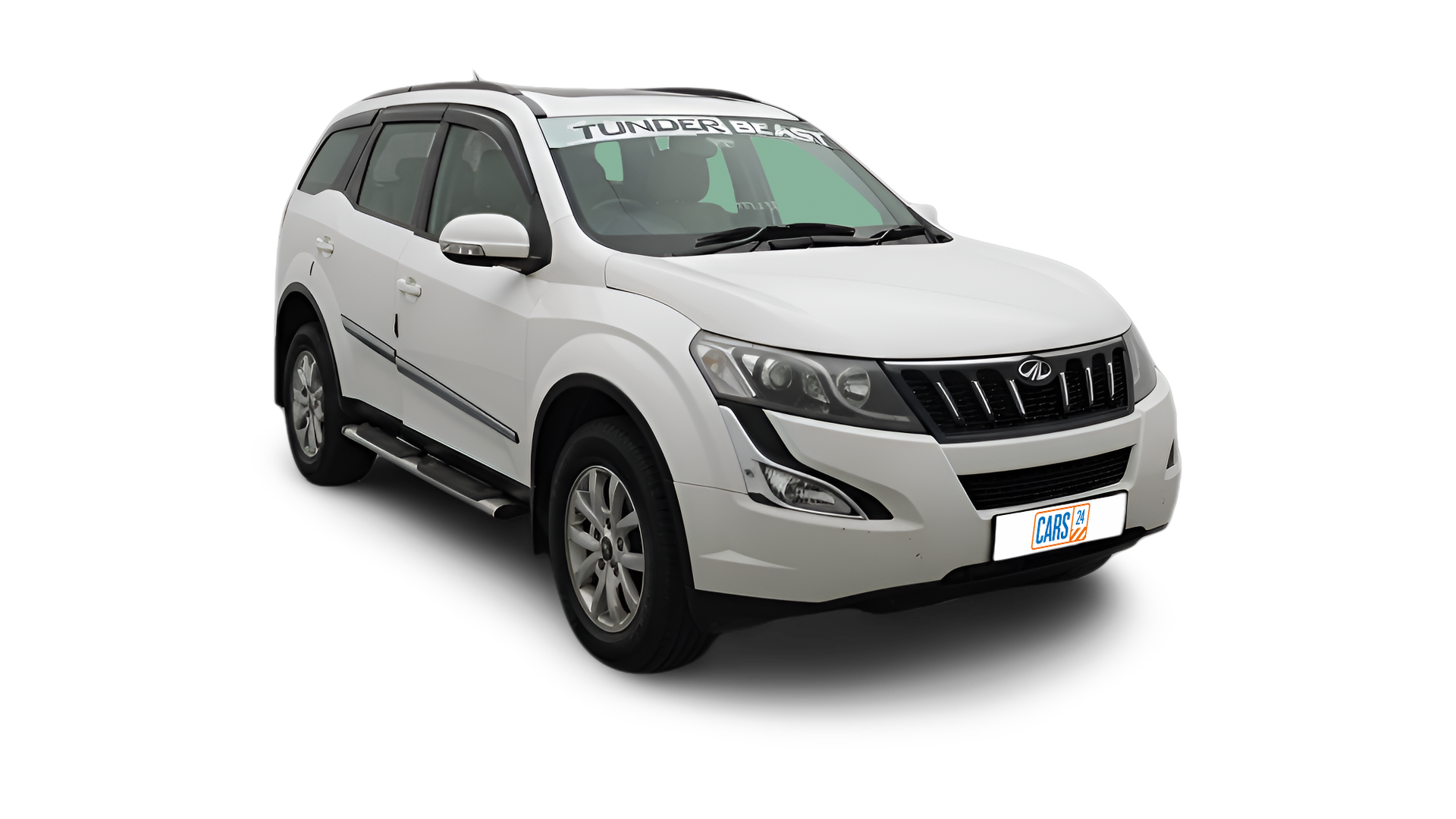 Mahindra XUV500-img